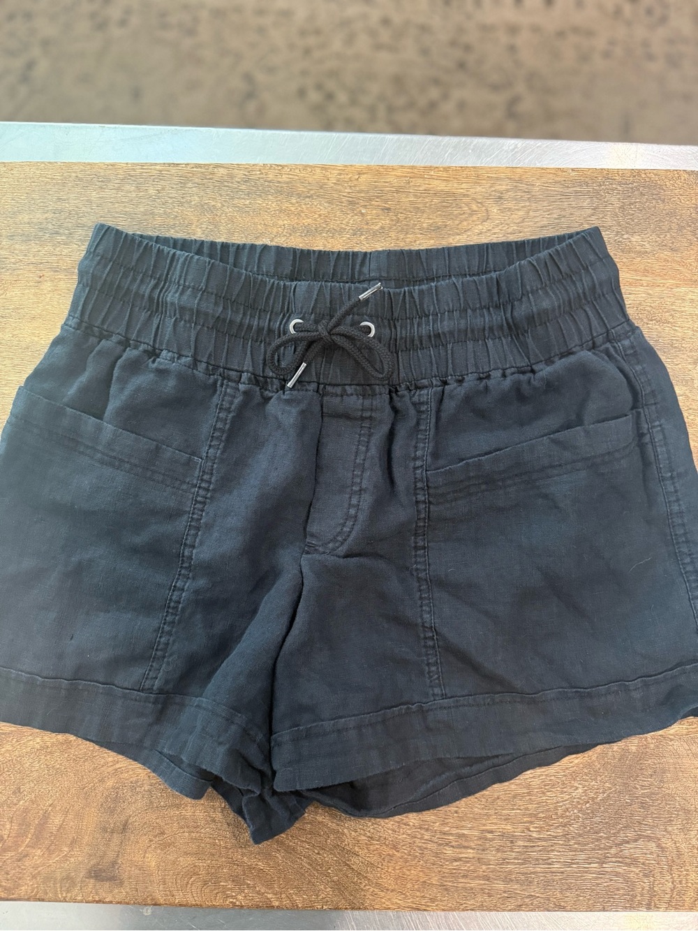 Athleta Black Elastic Drawstring Cargo Shorts